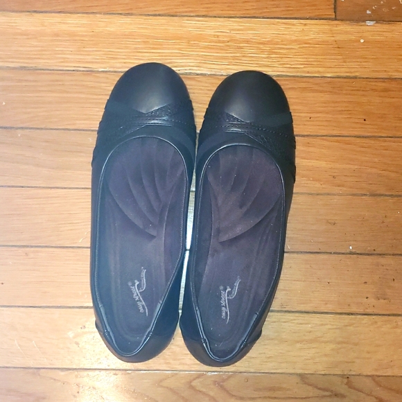 Shoes - Picture 1 of 1